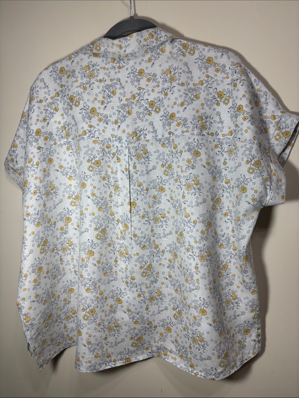 Rachel Zoe Light Blue Floral Short Sleeve Button-Up Blouse with Yellow Accents - Picture 3 of 9